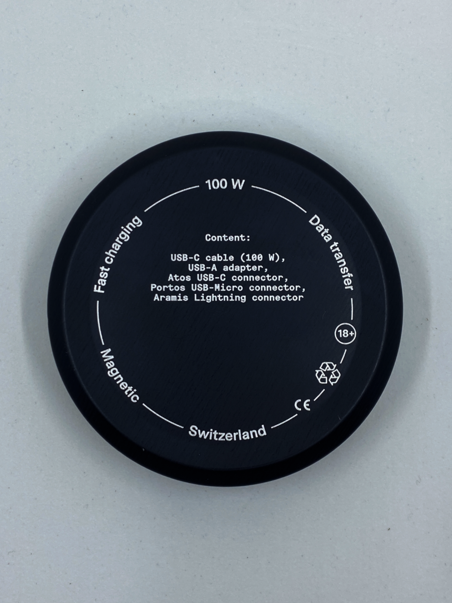 Datagnan - 100W magnetic USB-C universal charging cable for fast charging with data transfer and 3 connectors (USB-C, Lightning, USB Micro)